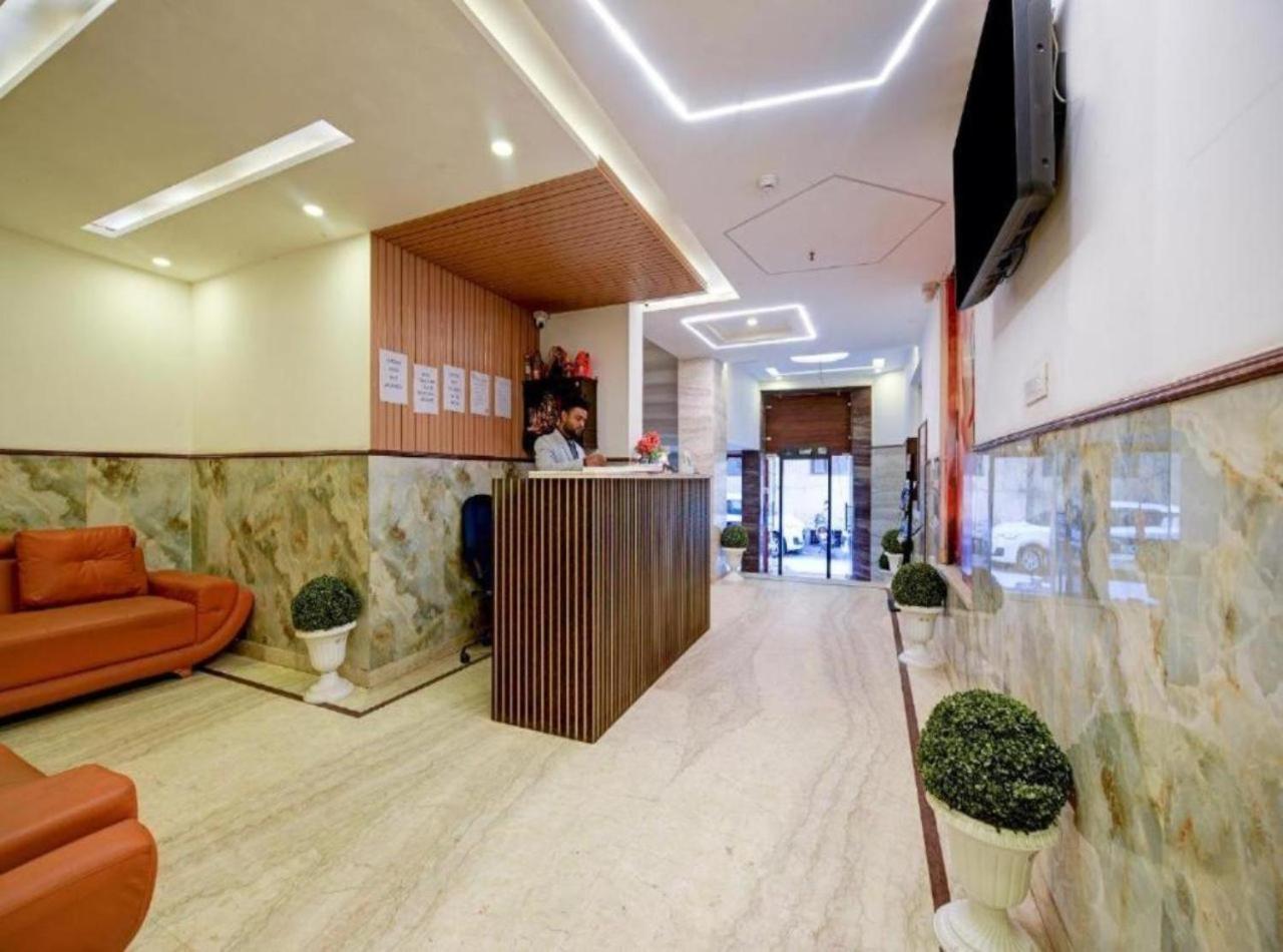 Rosewood Suites A Family Hotel Near Delhi Airport Új-Delhi Kültér fotó